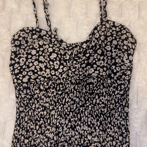 Black white dotted tank - Picture 1 of 3